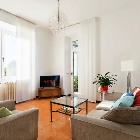 Lägenhet Adda River Casa *